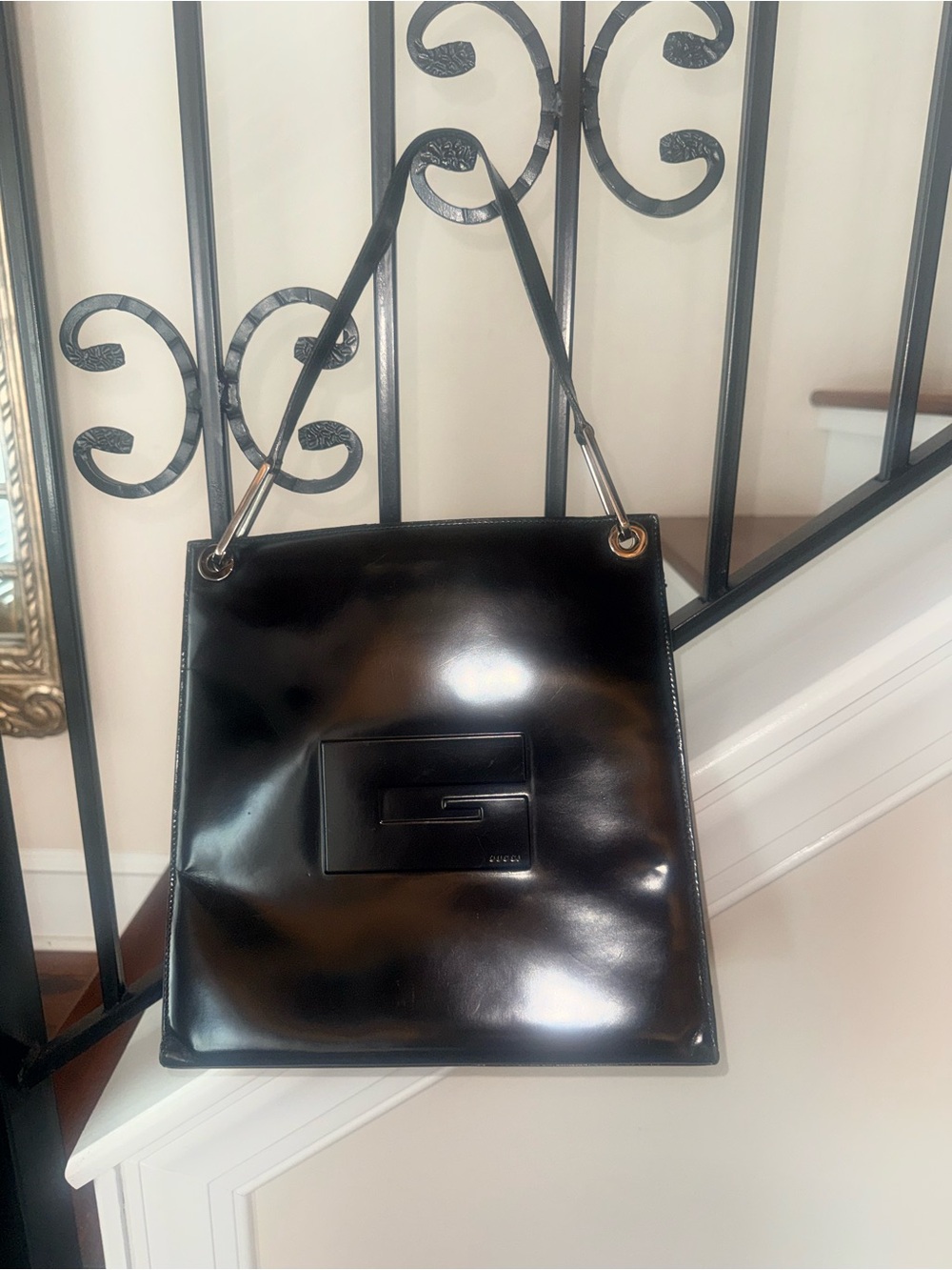 🔥 Vintage Gucci Black Patent Leather Square G Shoulder Bag 001-1013